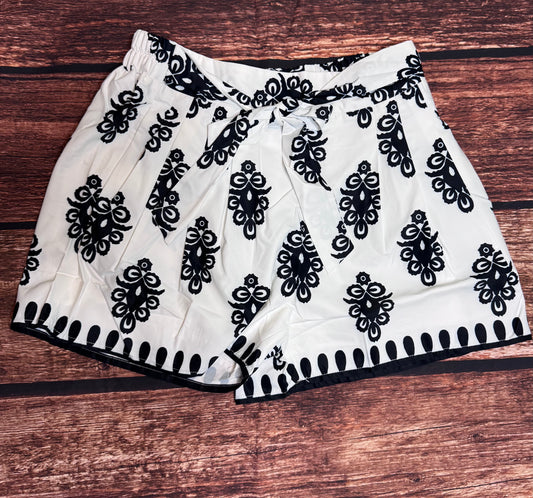 Black Tribal Geometric Print Belted High Waist Casual Shorts