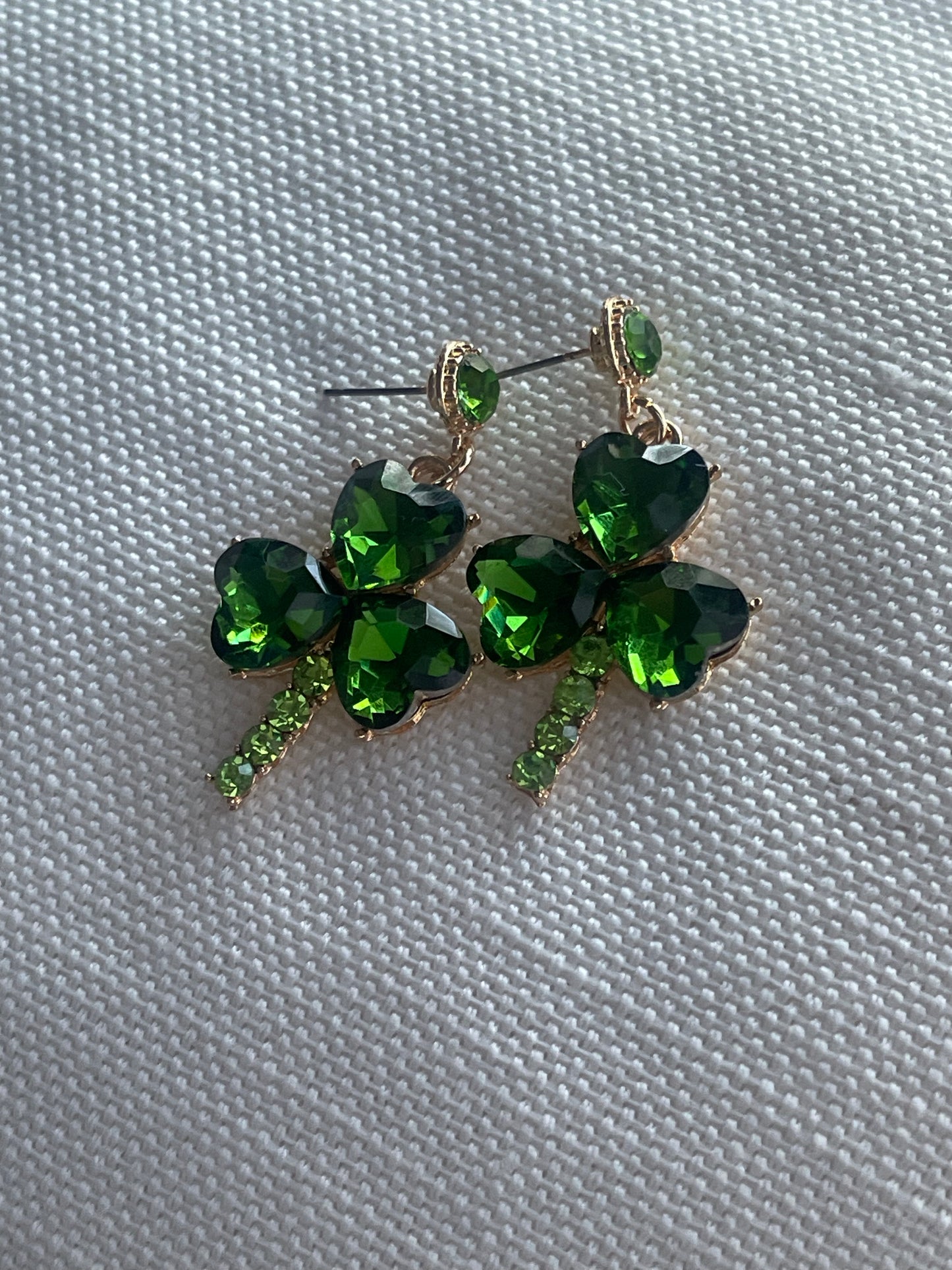 Green Clover Diamond Dangle Earrings
